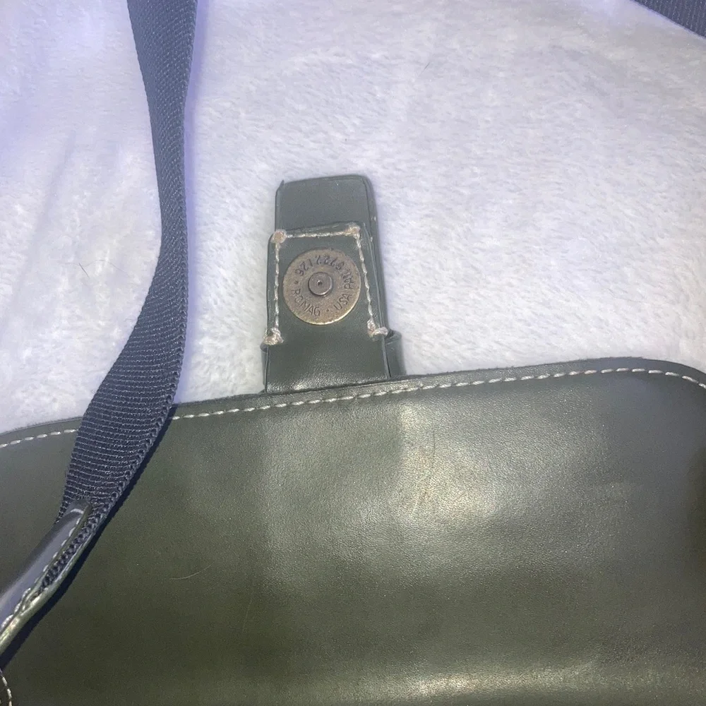 Kate Spade ❤️‍🔥 VINTAGE RARE❤️‍🔥 Olive Green shoulder Bag - Picture 8 of 8